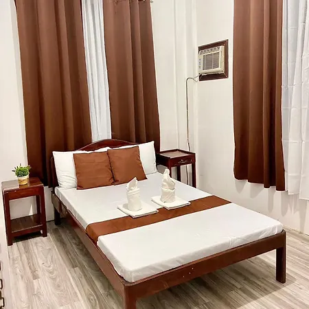 Angela'S Pool Resort-2