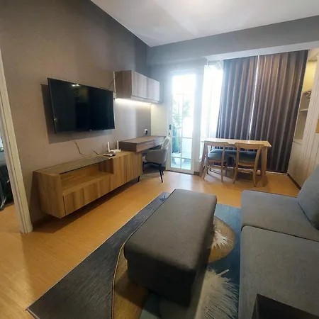 Emerald Apartel-2