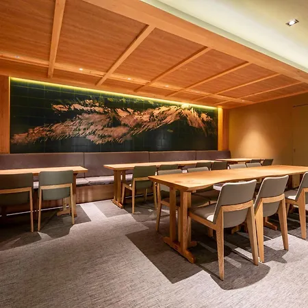 Ski Inn Hakuba, Iwatake-3