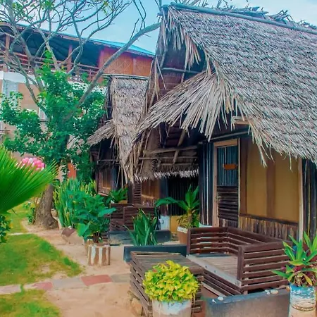 Barracuda Beach Resort-3