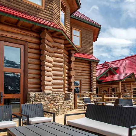 The Lodge At Bow Lake-2