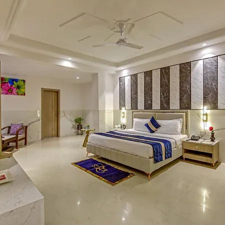 Hotel Avantika-3