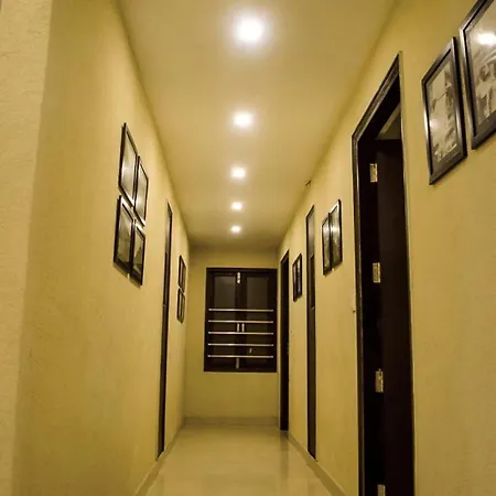 D M International Guest House-2