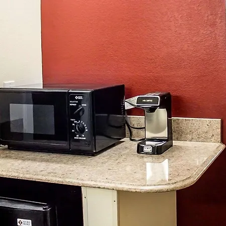 Quality Inn Lima Northeast-2