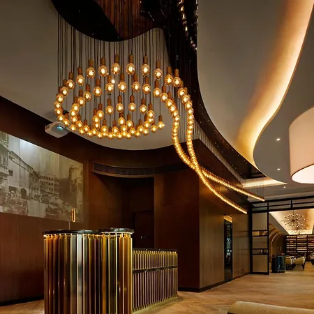 Hotel Stripes Kuala Lumpur, Autograph Collection-3