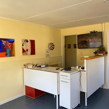 Aguilar House Hostel B&B-2