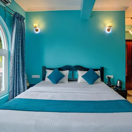 Candolim Beach White Residency-3