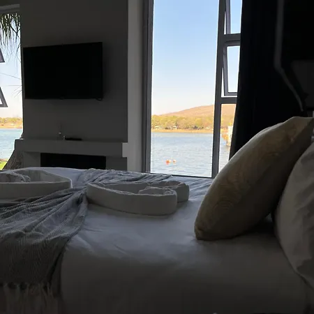 Serene Suite On The Dam-3