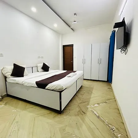 Hotel Golden Place-2