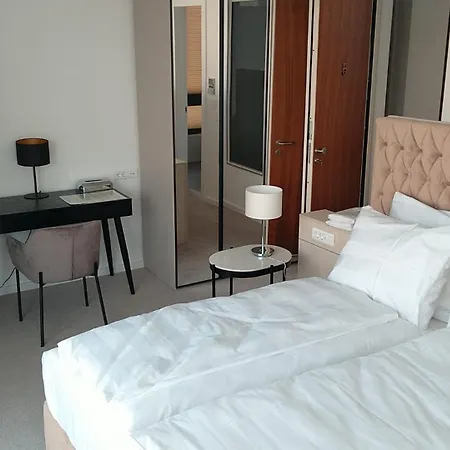 Hotel Oscar-3