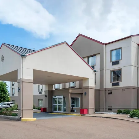 Red Roof Inn Plus & Suites Vicksburg-2