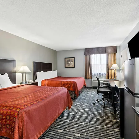 Surestay Plus Hotel By Best Western Lubbock Medical Center-2