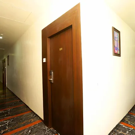 Hotel Elite Continental- Near Mumbai International Airport Andheri East-2