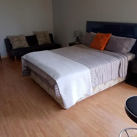 Fisherhaven Guest House-3
