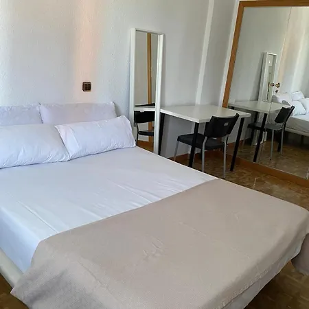 Encantadoras habitaciones en La Castellana-2