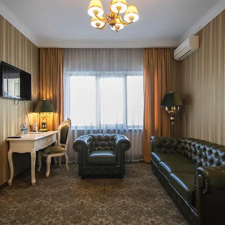 Royal Olympic Hotel-3