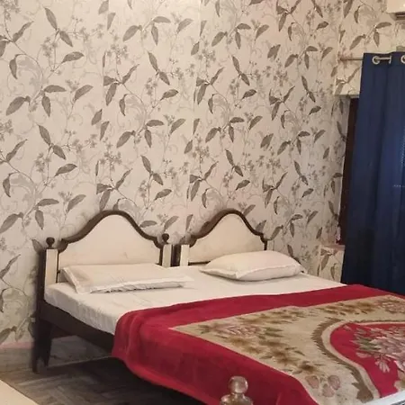 Hotel Oasis-3