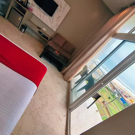 The Bay Suites Sea Facing Hotel- Right On The Golden Beach-3