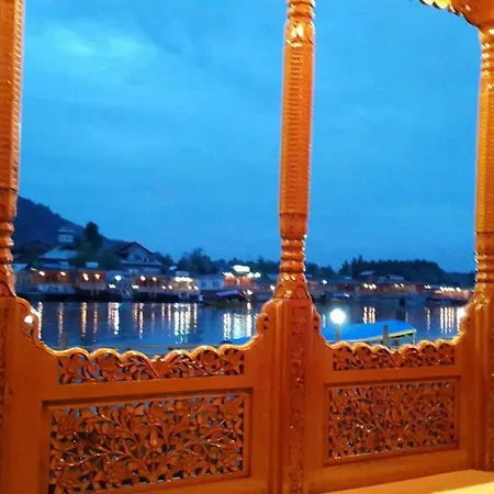 The Heritage Group Of Houseboats-2