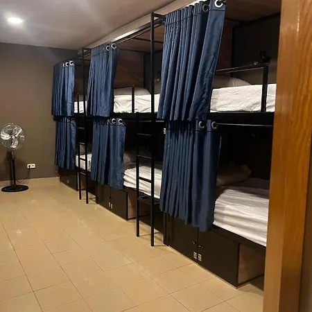 Hostel Estrella 20-3