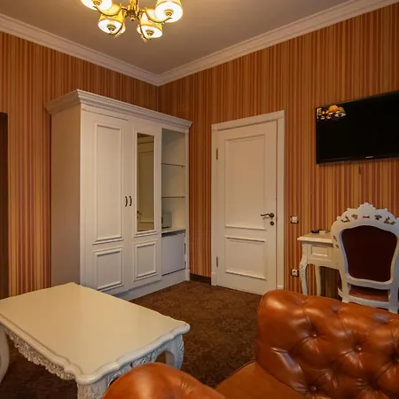 Royal Olympic Hotel-2