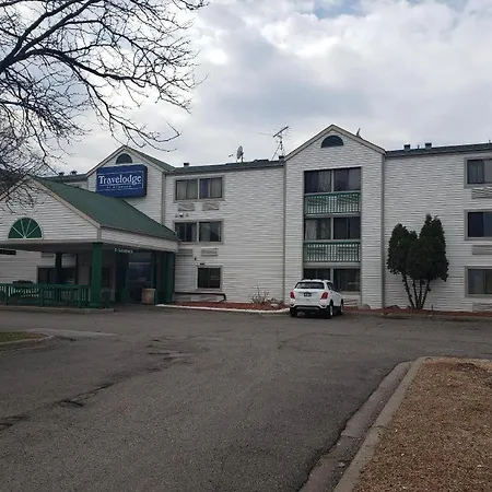 Travelodge By Wyndham Brooklyn Center-2