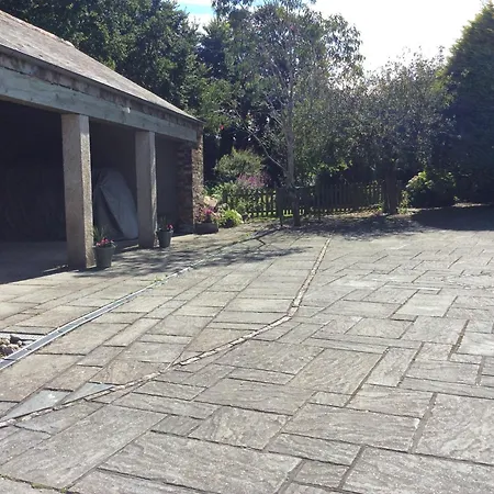 St Petroc'S Studio B&B-2