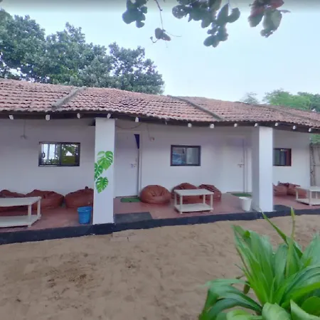 Bobs Beach House-2