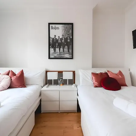 Chelsea Rooms-2