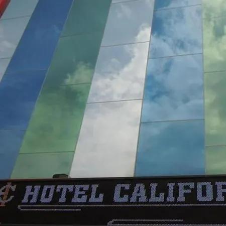 California Hotel-3