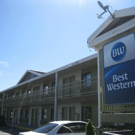 Airport Inn-3