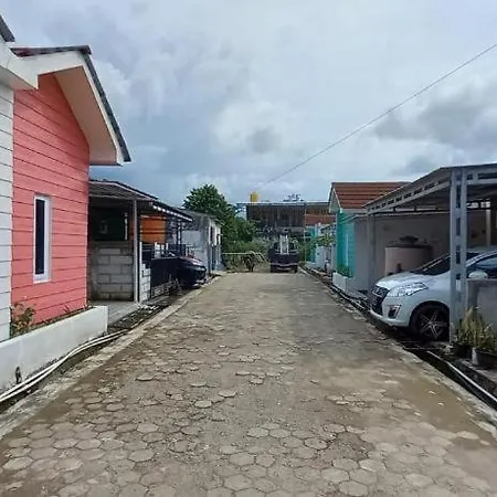Oyo 90974 Homestay Golo Koe Sejahtera-2