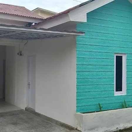 Oyo 90974 Homestay Golo Koe Sejahtera-3