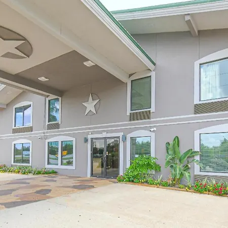 Oyo Hotel Shenandoah Woodlands Mall-2
