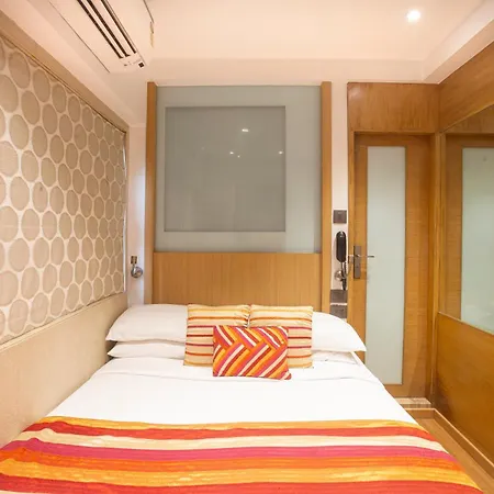Hotel Bawa Continental Juhu Beach-2
