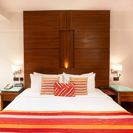 Hotel Bawa Continental Juhu Beach-3