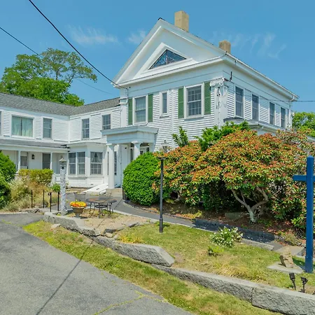Yankee Clipper Inn-3