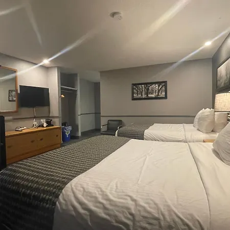Travelodge By Wyndham Brandon-3