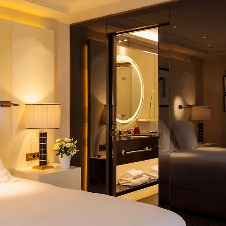 Hotel Montaigne-3