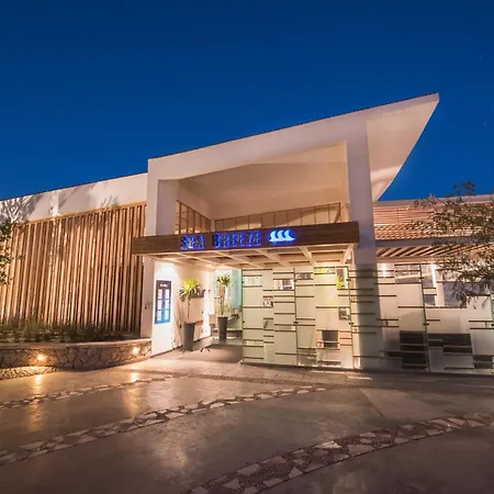 Reef Oasis Blue Bay Resort & Spa-3