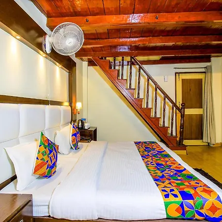 Fabhotel Moon II-3