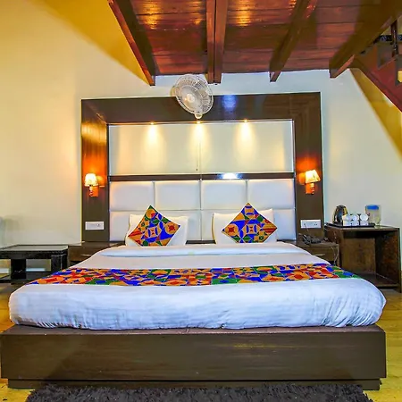 Fabhotel Moon II-2