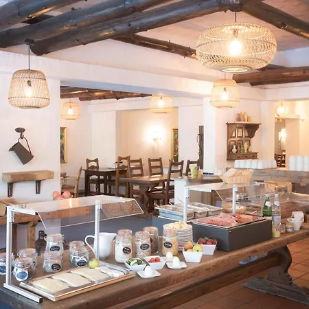 Elan Hotel-2
