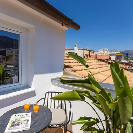 Boutique Suites 186-2