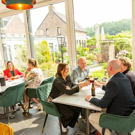Hotel De Maasparel Nextdoor Maassuites-2