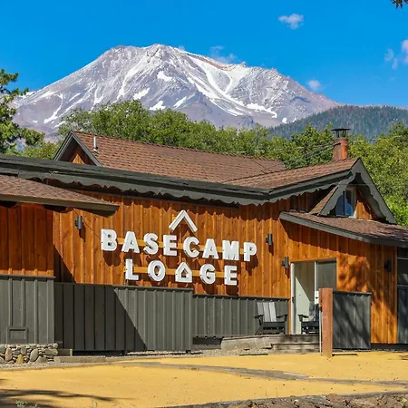 Basecamp Lodge-2