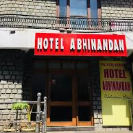 Goroomgo Mall Road Abhinandan Mussoorie - Free Wi-Fi & Restaurant With Luxury And Spacious Room - Perfect Location-3