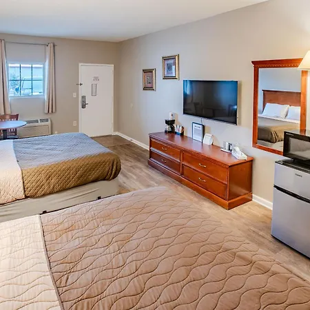 Beyonder Resort Cajun Moon-3