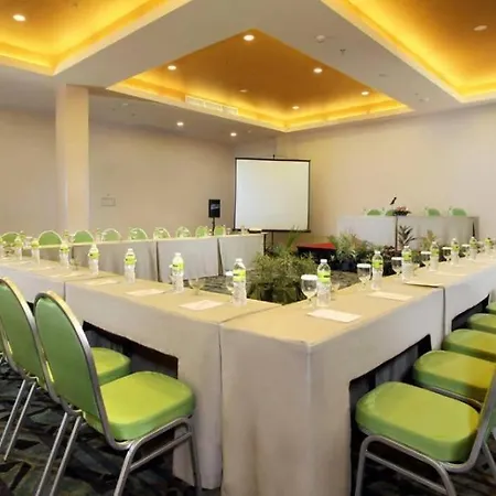 Maxone Hotels at Pemuda Jakarta-3