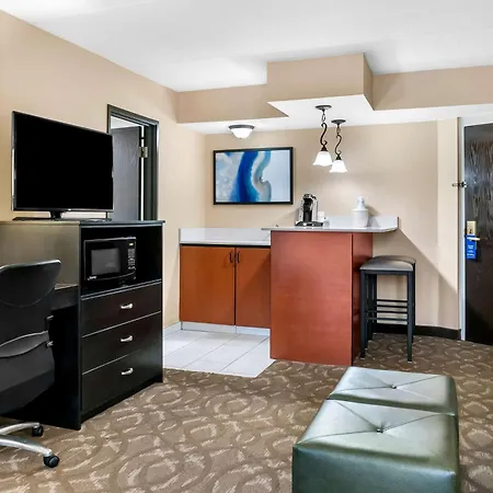 Best Western Okemos/East Lansing Hotel & Suites-3